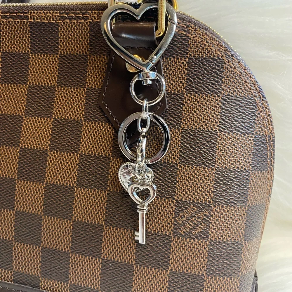 Silver Heart and Key Pendant bag charm keychain Key ring Fob Purse New Handmade